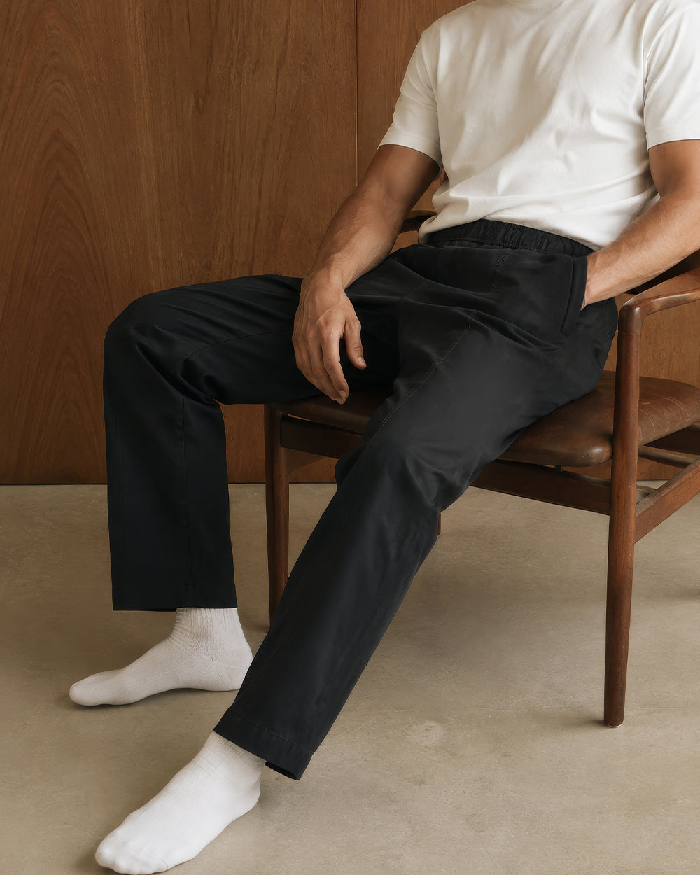 The Midweight Anywhere Straight Leg Pant