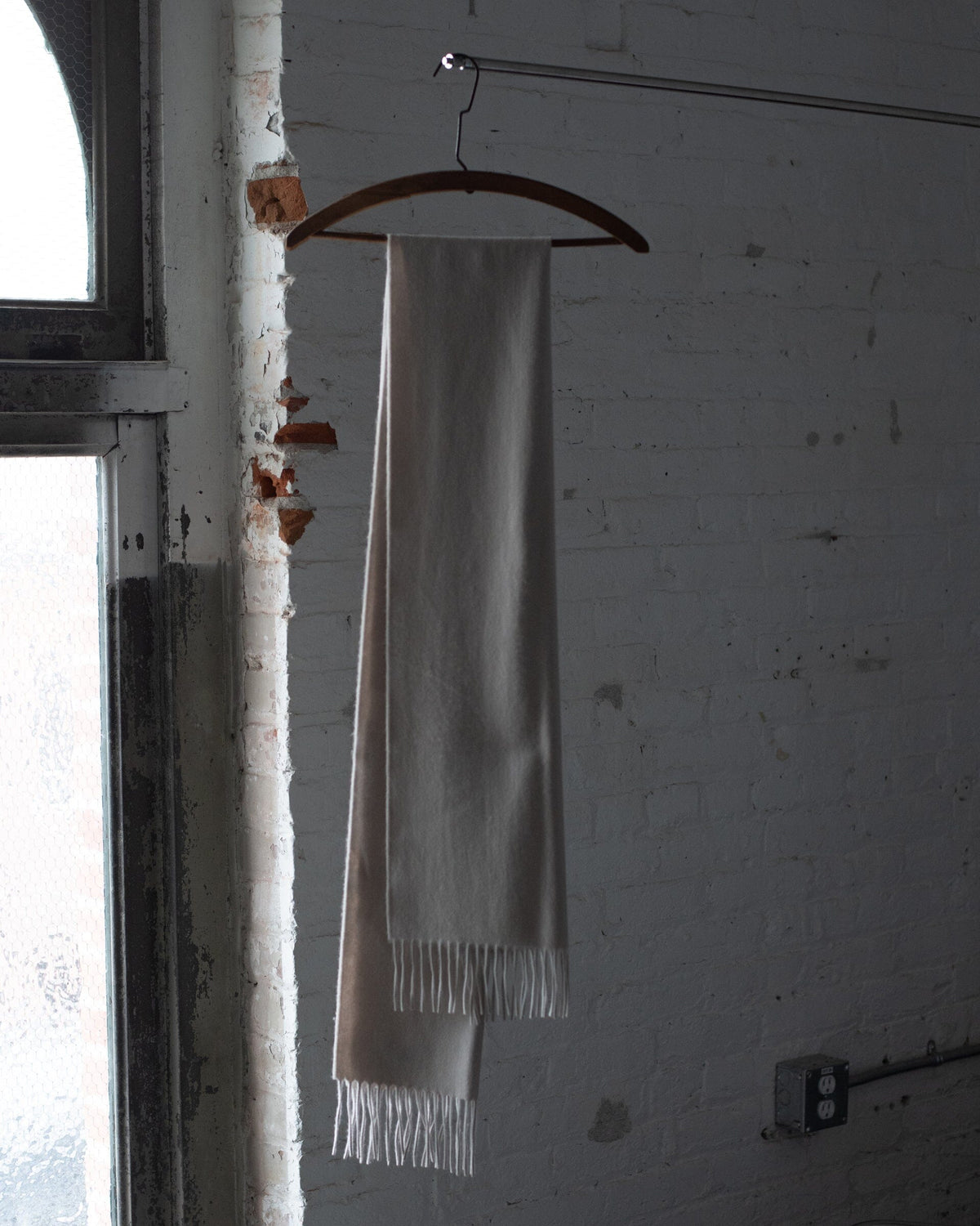#color_oyster Begg & Co Classic Cashmere Scarf