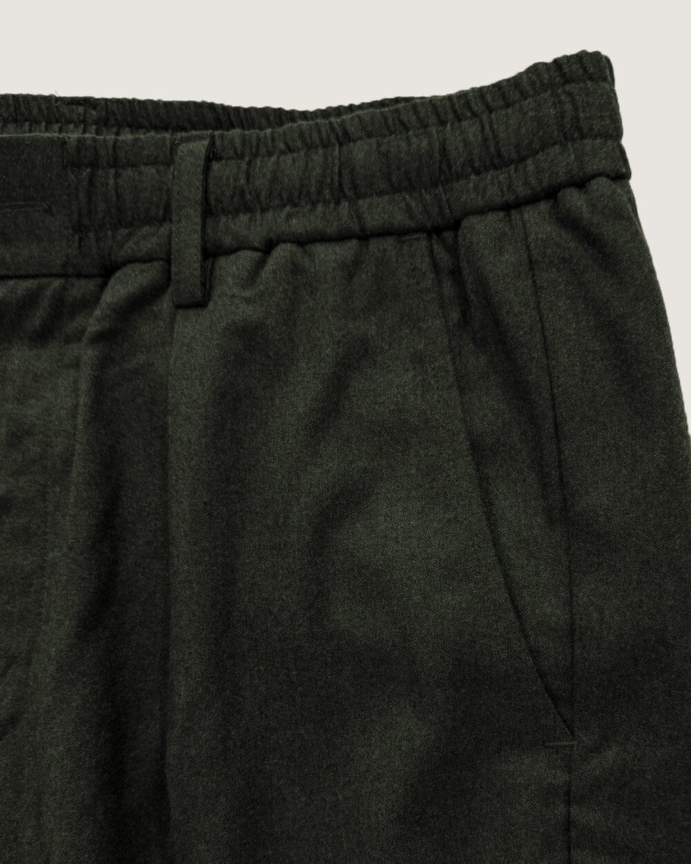 The Mens Light Wool Pleated Pant Heather Dark Green