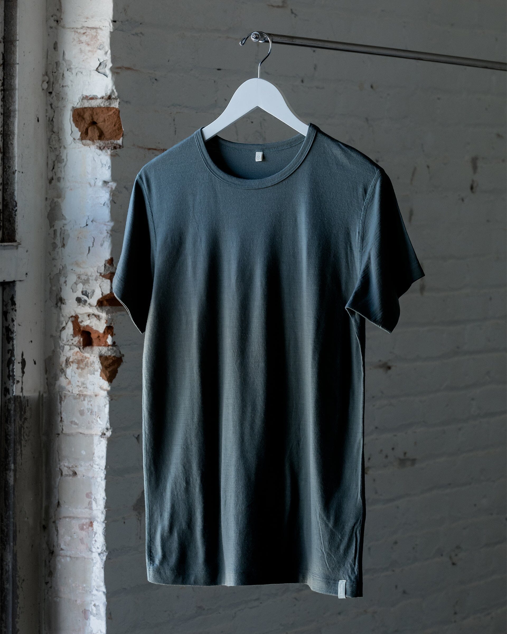 #color_eucalyptus The 195 Merino Base Tee in Eucalyptus Front 