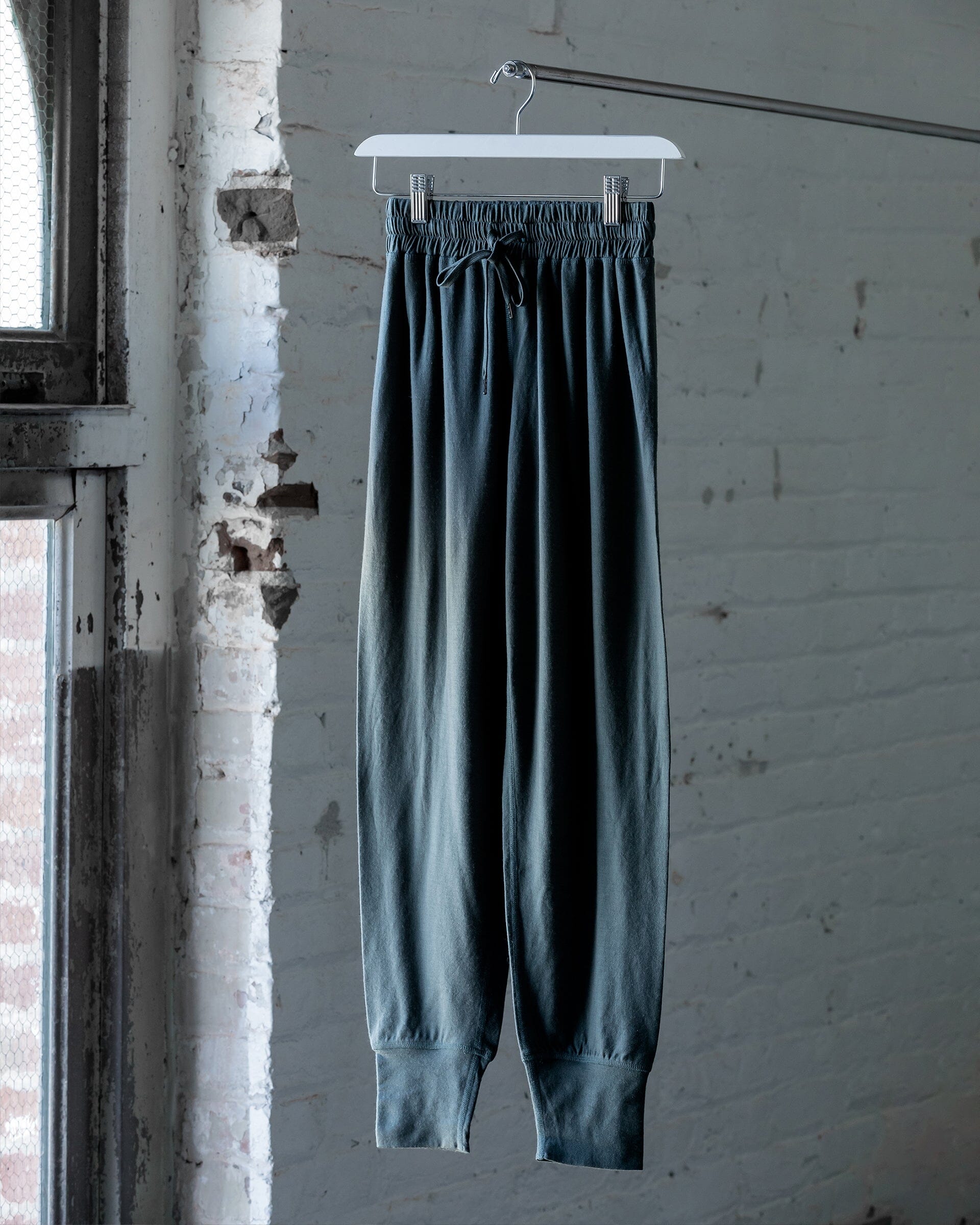 The 195 Merino Jogger in Eucalyptus - Front #color_eucalyptus