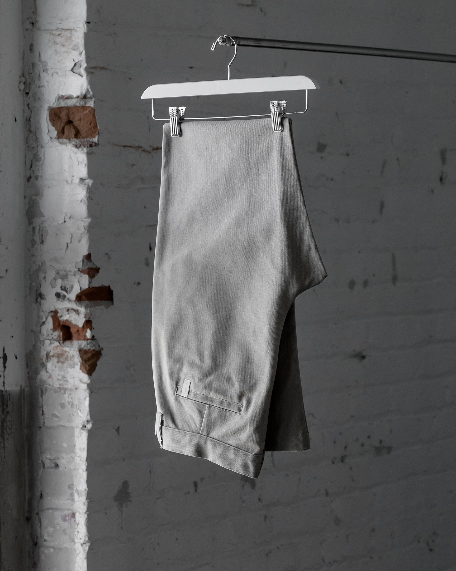 #color_dune The Chino Pant in Dune Folded 