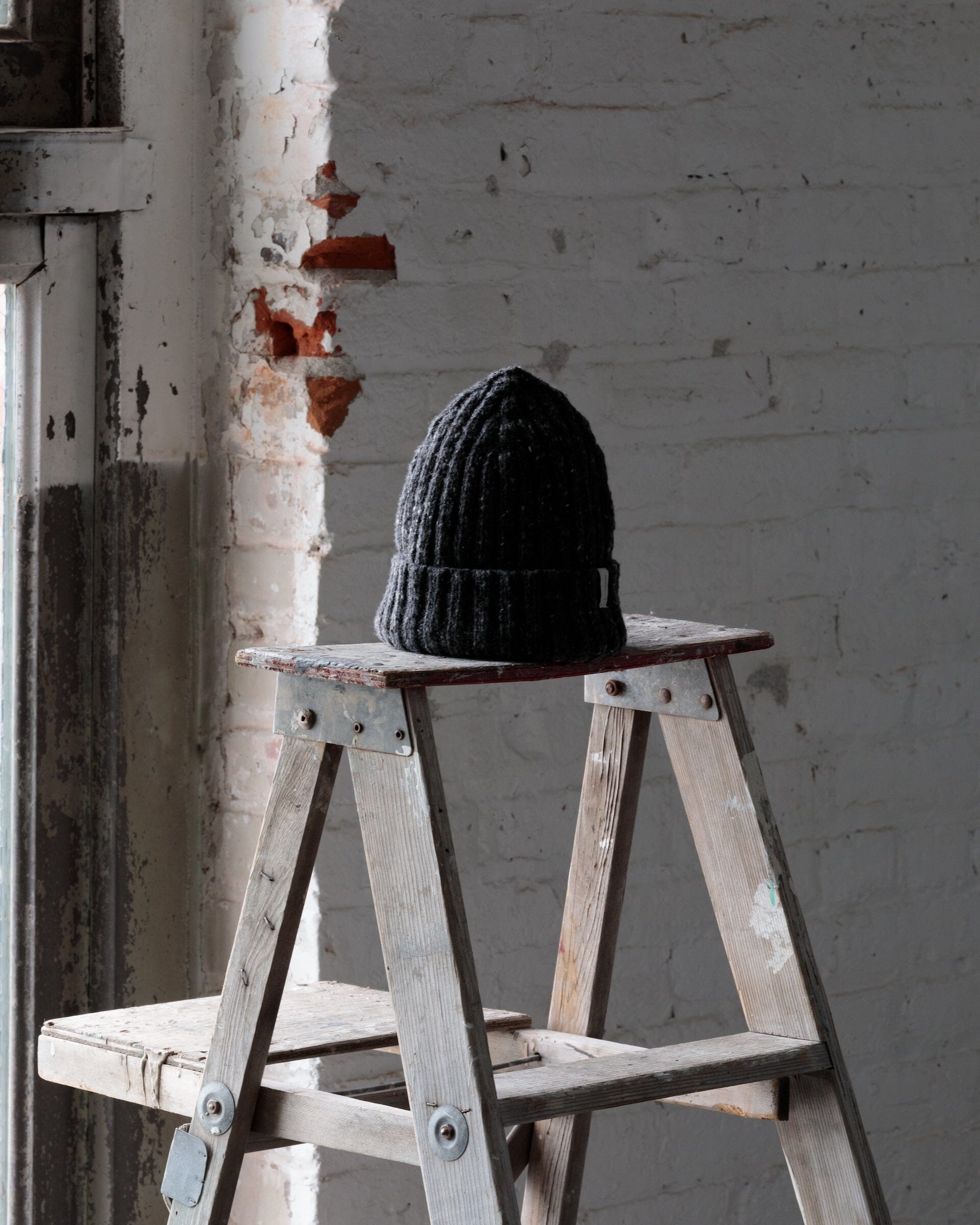 The Fisherman Toque in Speckled Charcoal Front #color_speckled-charcoal