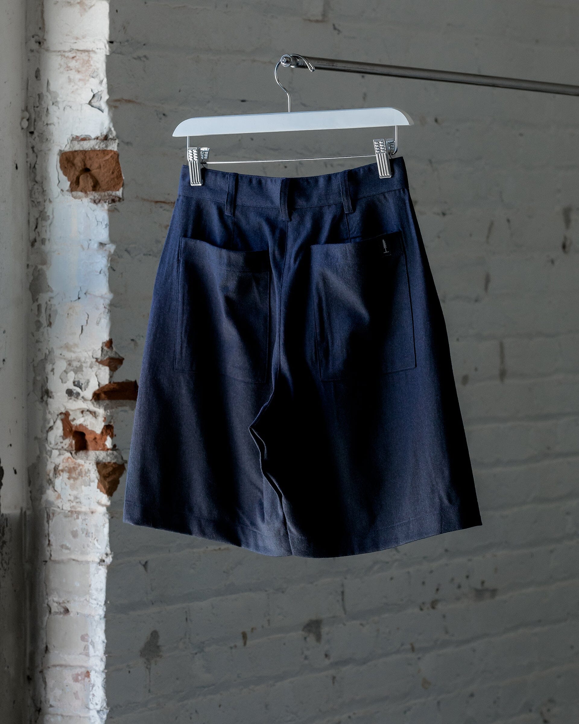The Womens Light Wool Short in Heather Navy - Back #color_heather navy