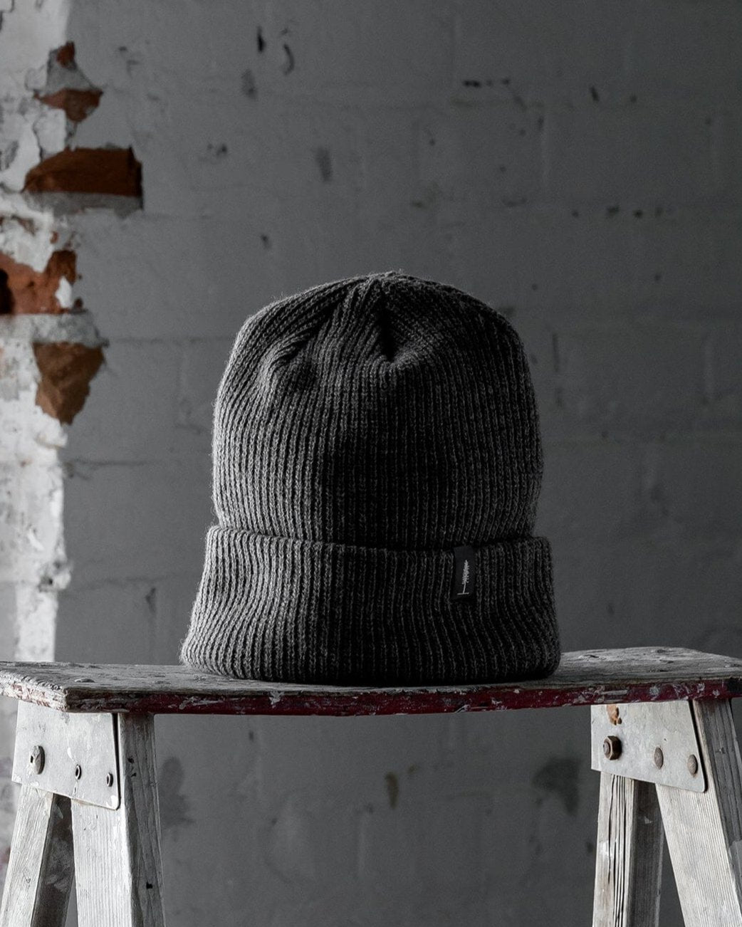 The Merino Cashmere Toque in Grey - Front #color_grey