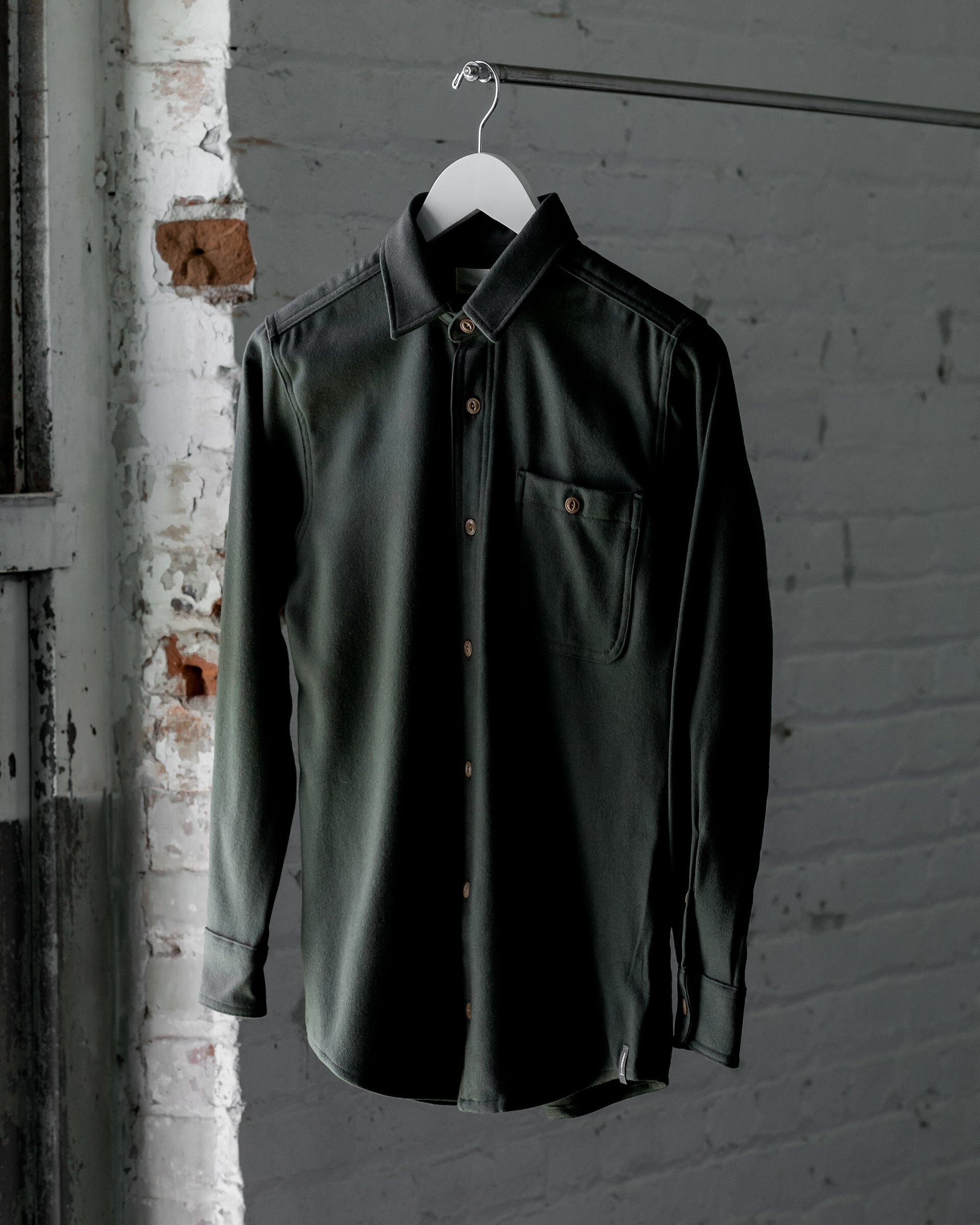 #color_green The Ecologyst Wool Shirt in Green Front 