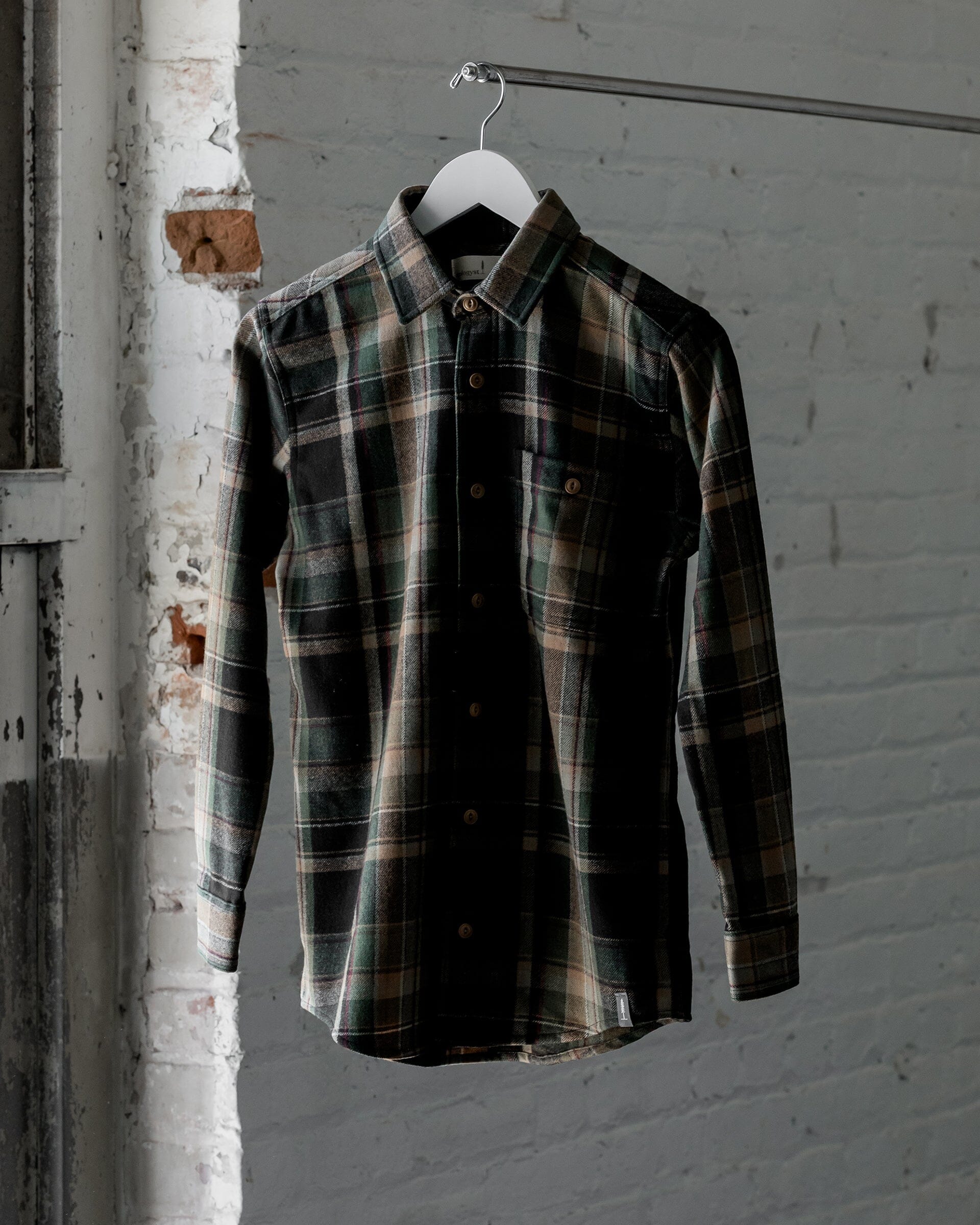 #color_plaid The Ecologyst Wool Shirt in Plaid Front 