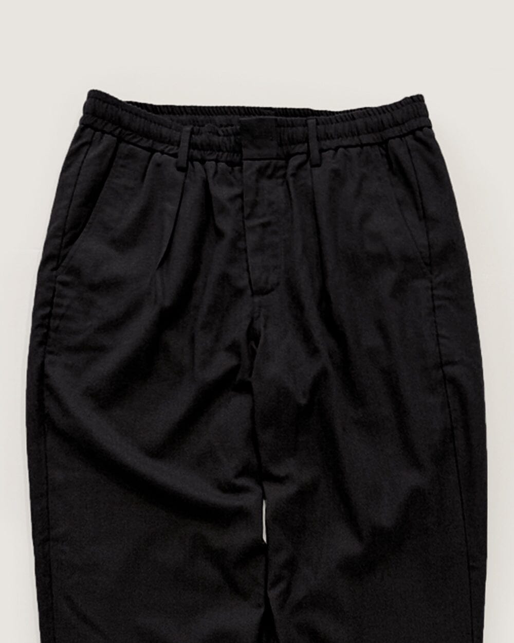 The Mens Light Wool Pleated Pant Heather Charcoal