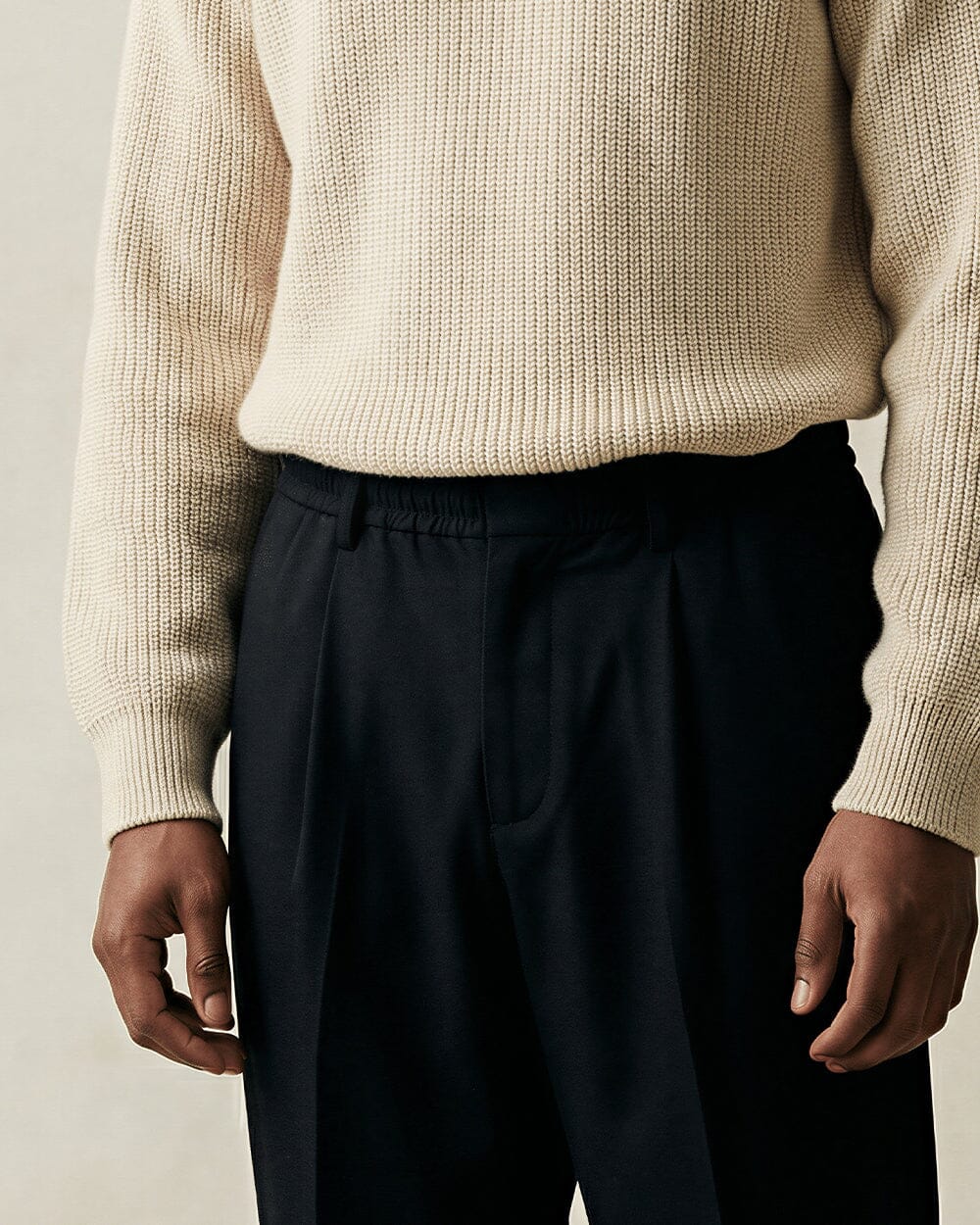 The Mens Light Wool Pleated Pant Heather Charcoal