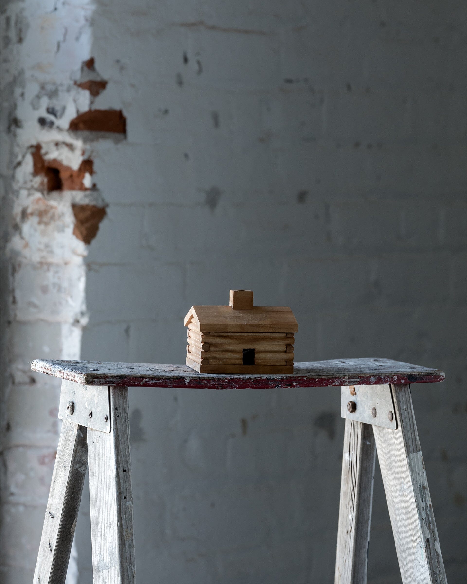 Paine's Log Cabin Incense Burner | Canadian Camp Goods