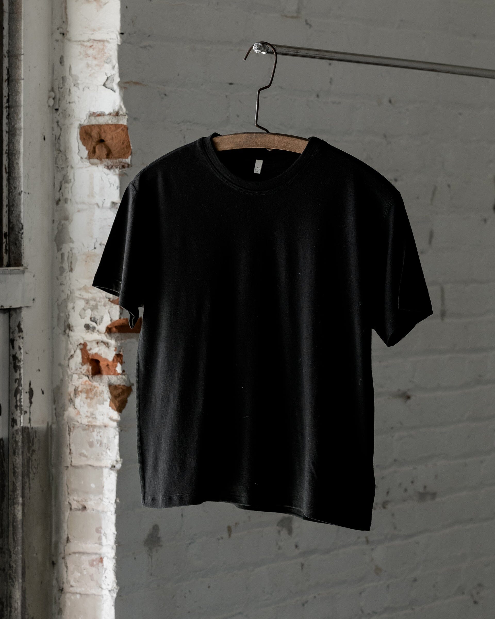 #color_black The 195 Merino Relaxed Tee Black Front 
