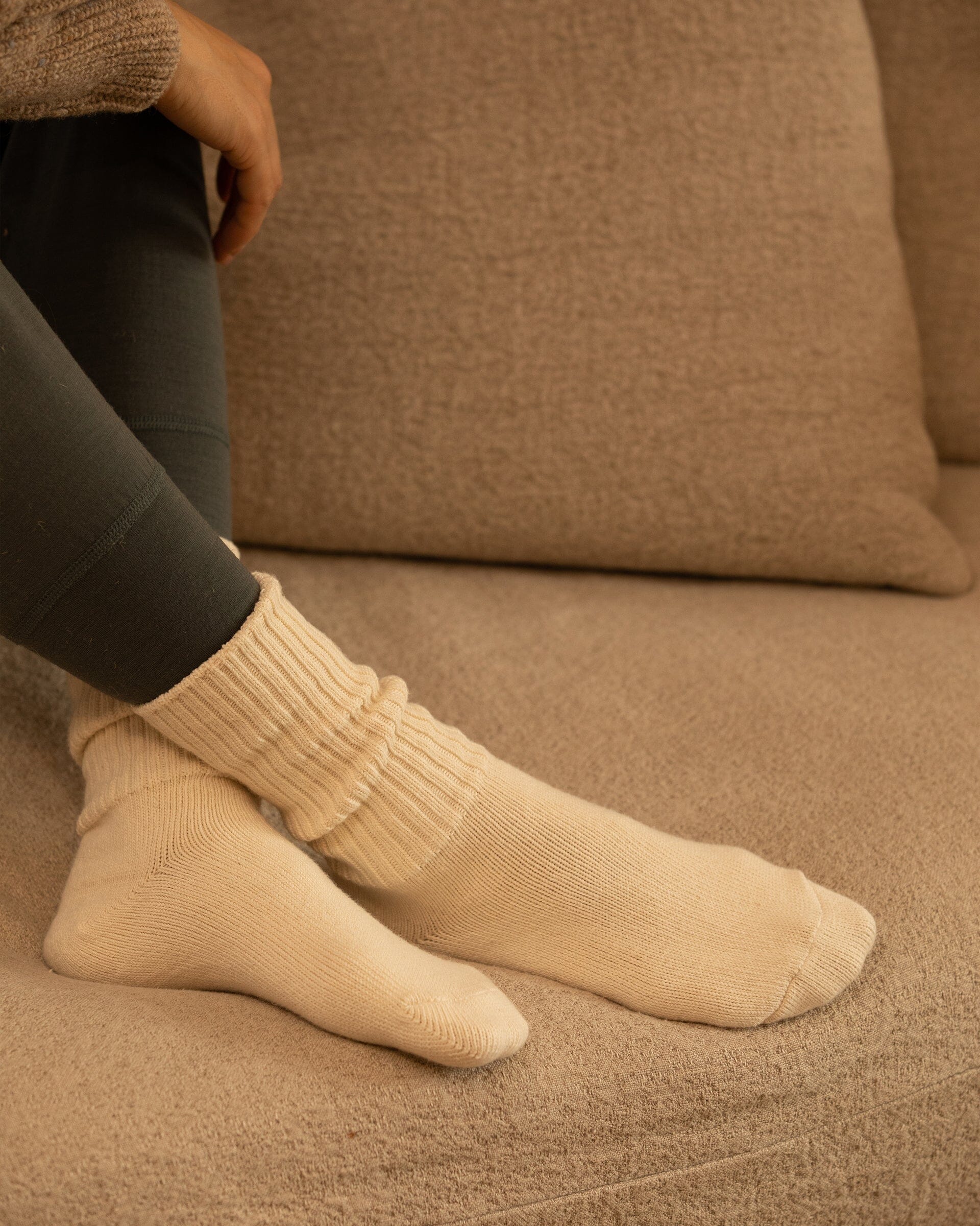 The Classic Crew Sock in Natural - Lifestyle 1 #color_natural