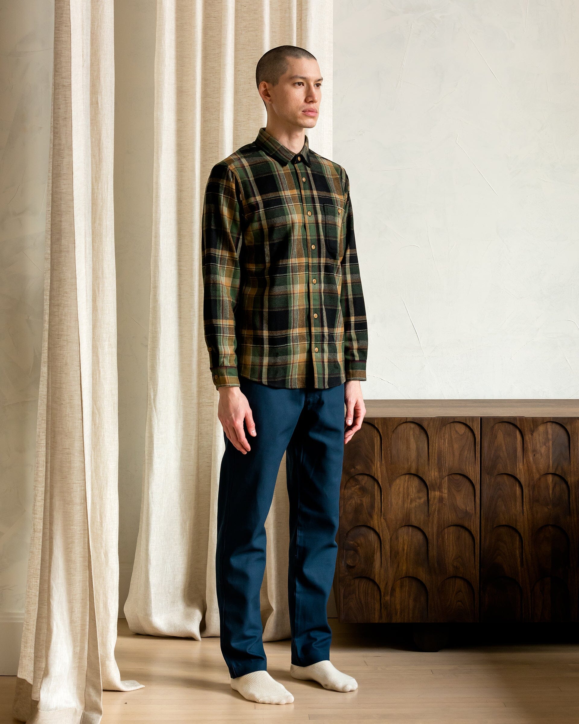The Ecologyst Wool Shirt in Plaid - Lookbook #color_plaid