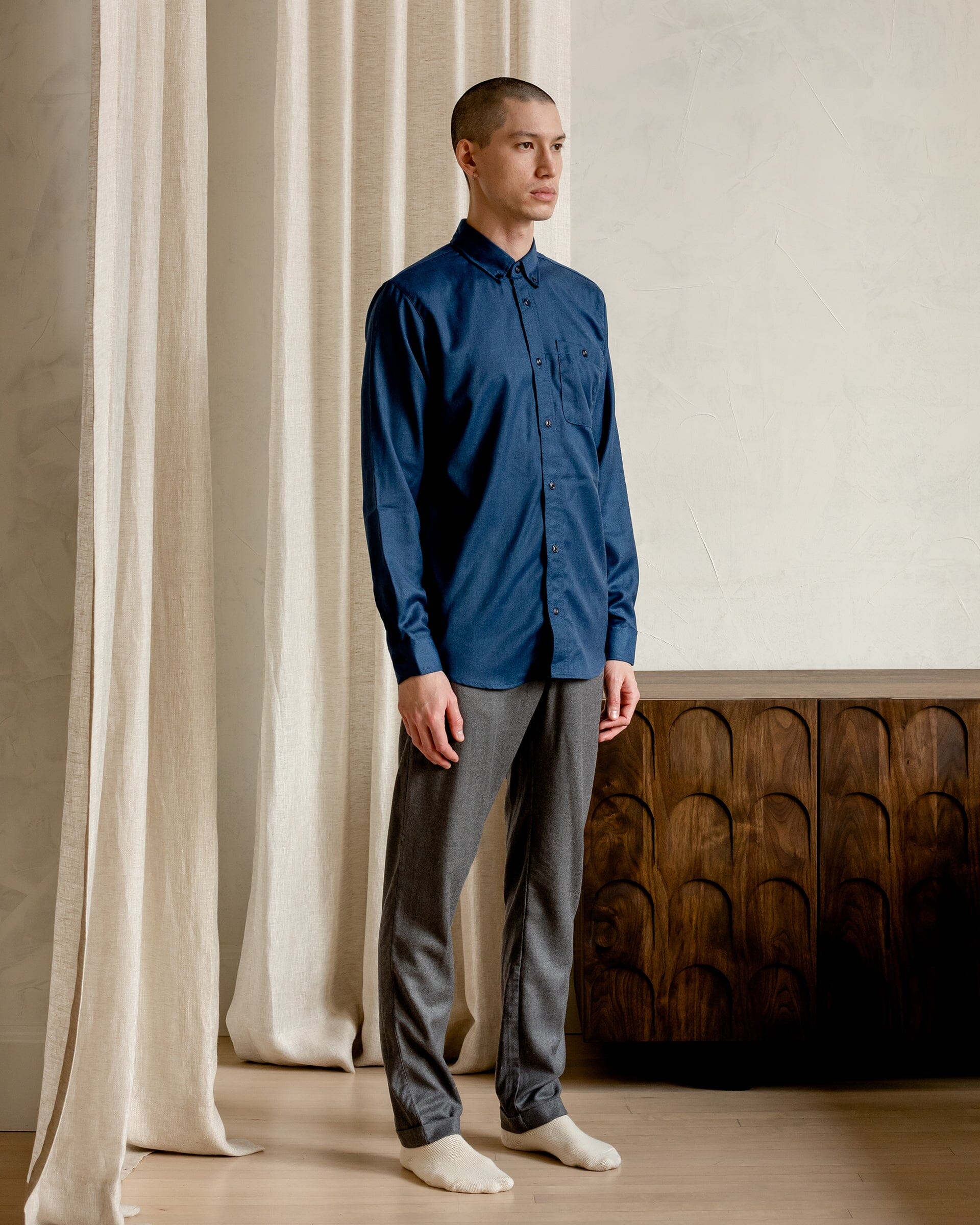 The Mens Light Wool Shirt in Heather Blue - Lookbook #color_heather blue