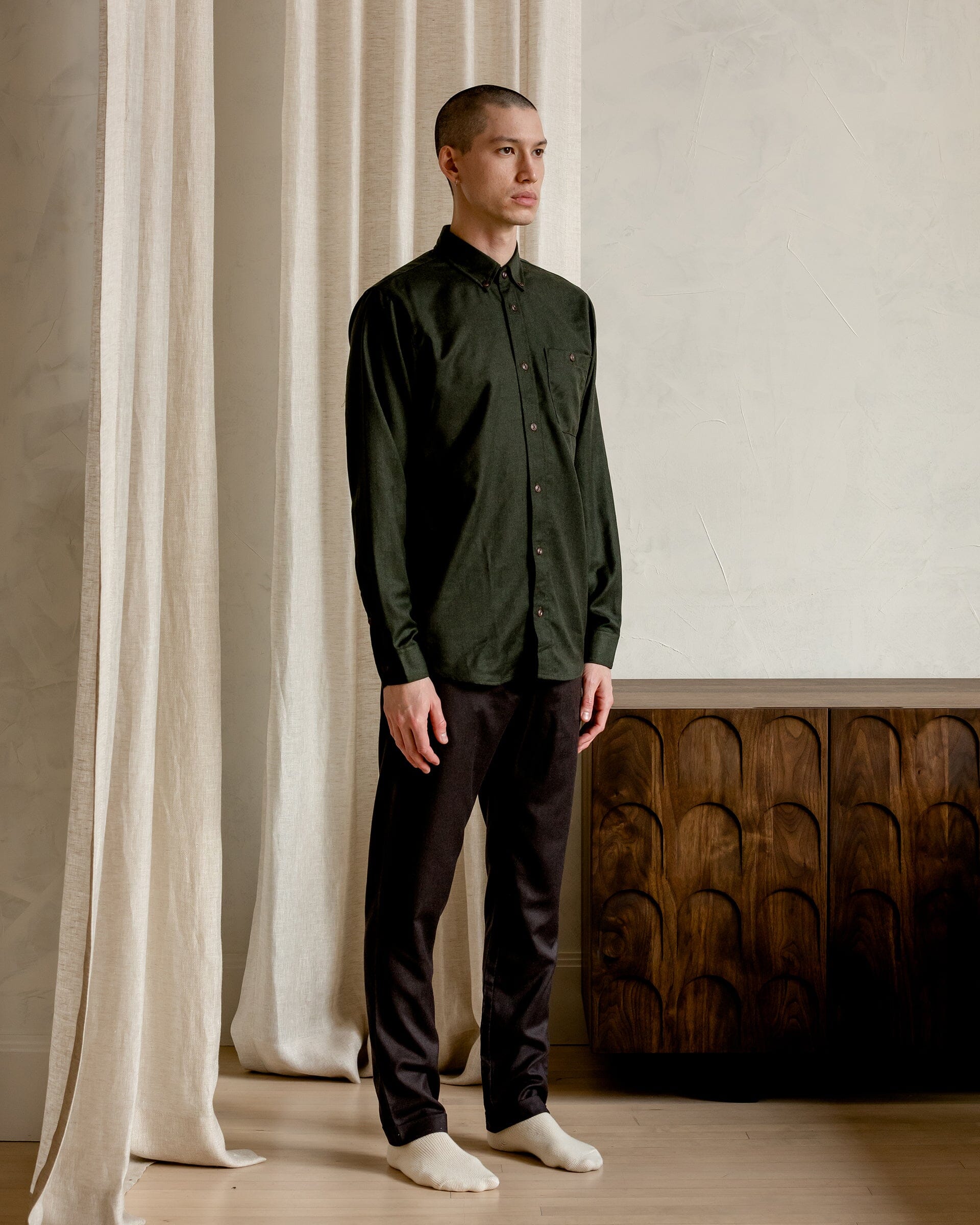 The Mens Light Wool Shirt in Heather Green - Lookbook #color_heather green