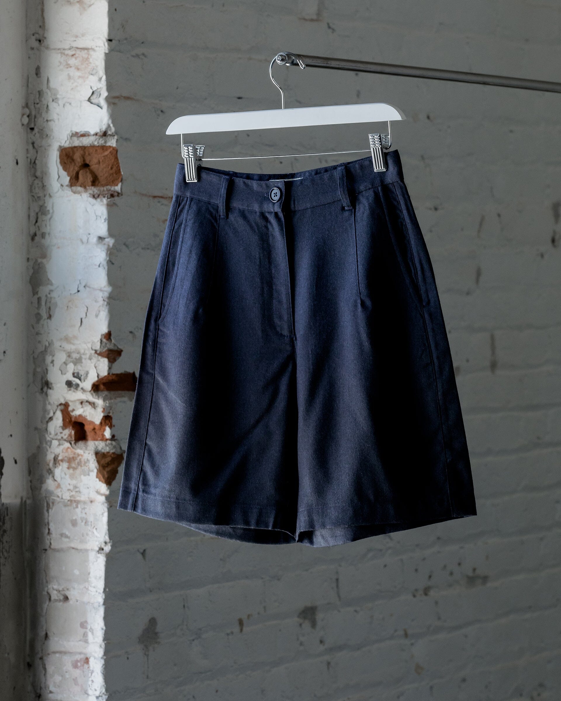 The Womens Light Wool Short in Heather Navy - Front #color_heather navy