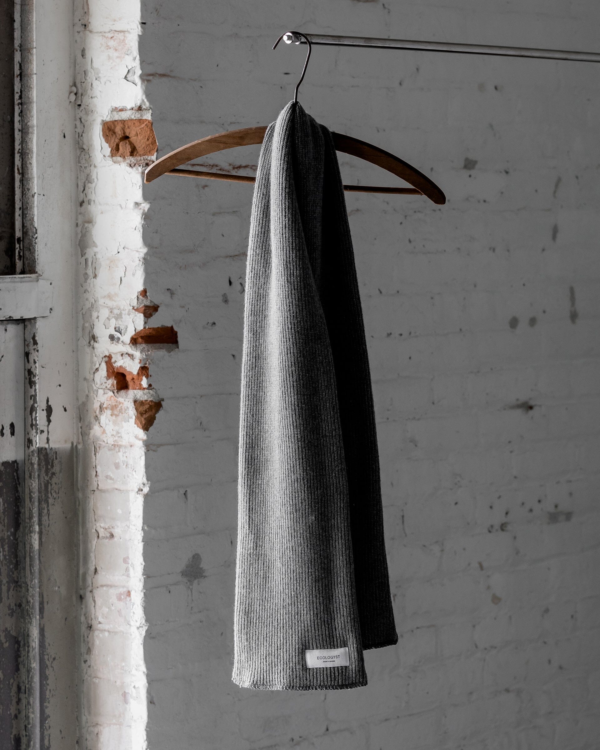 #color_grey  The Merino/Cashmere Scarf in Grey Front 1 