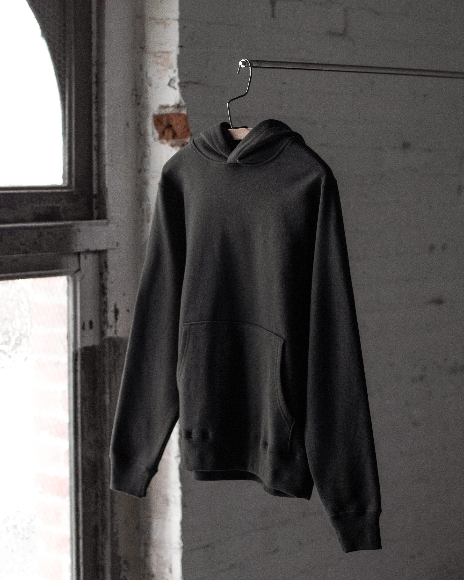 The Organic Pullover Hoodie in Black #color_black