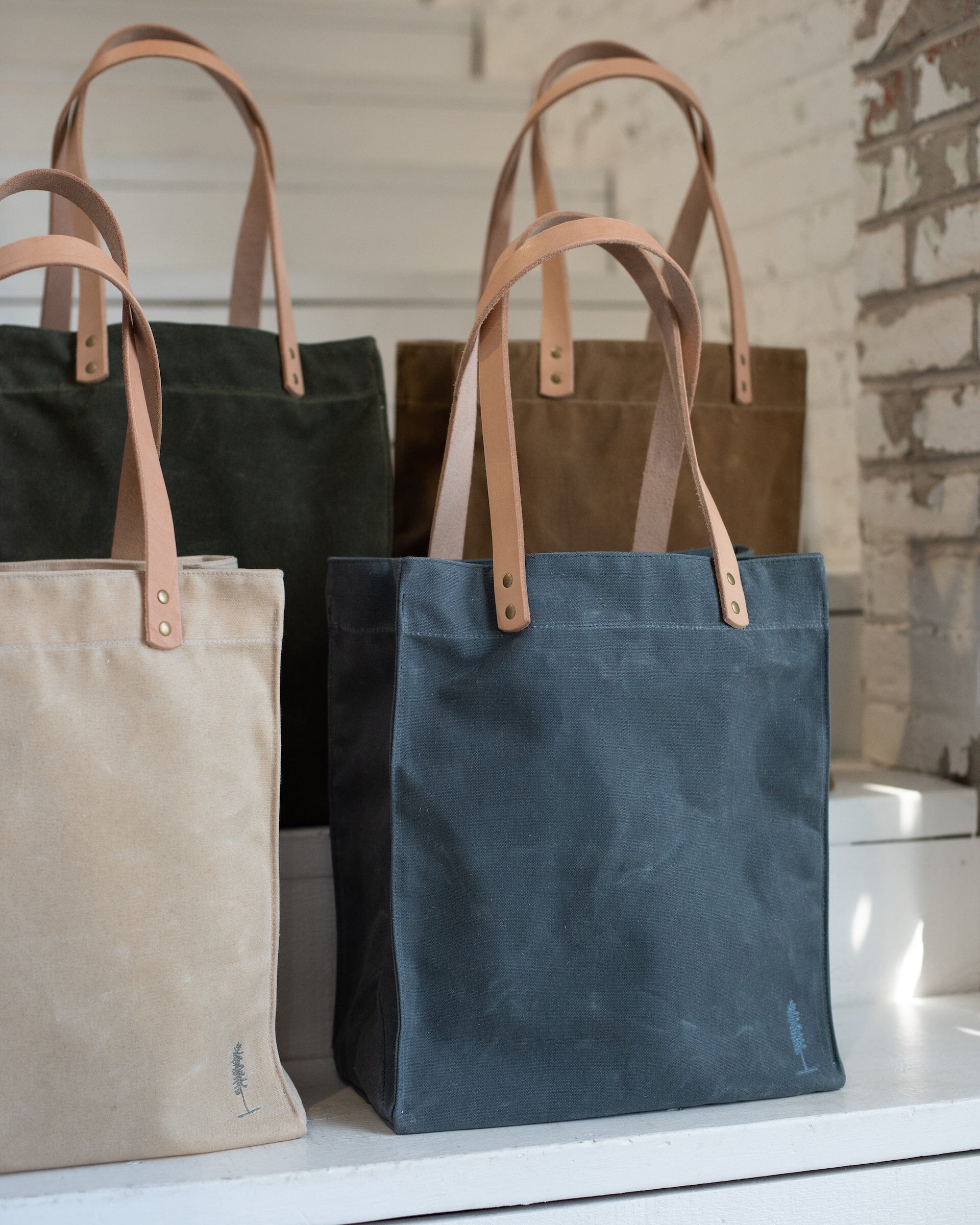 The Market Tote Group Shot 