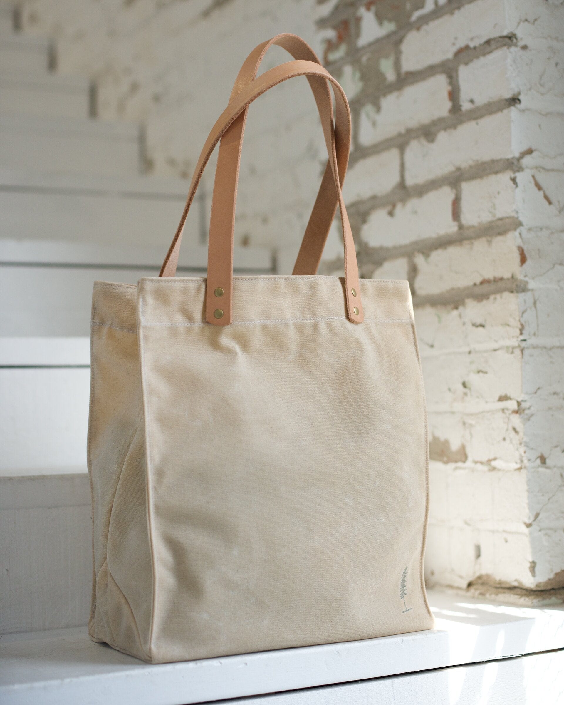 Tote bag with leather handles sale