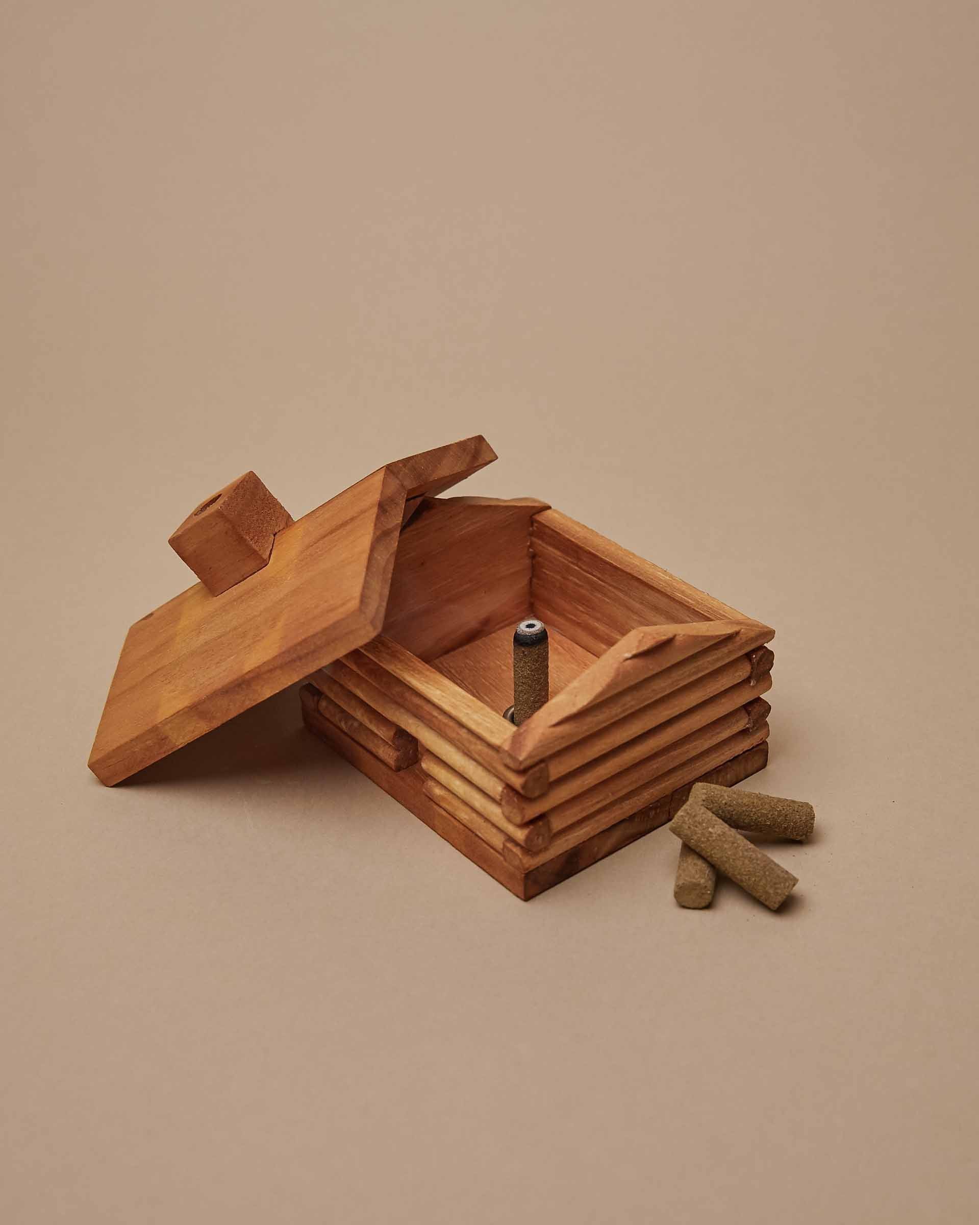 Paine's Log Cabin Incense Burner | Canadian Camp Goods