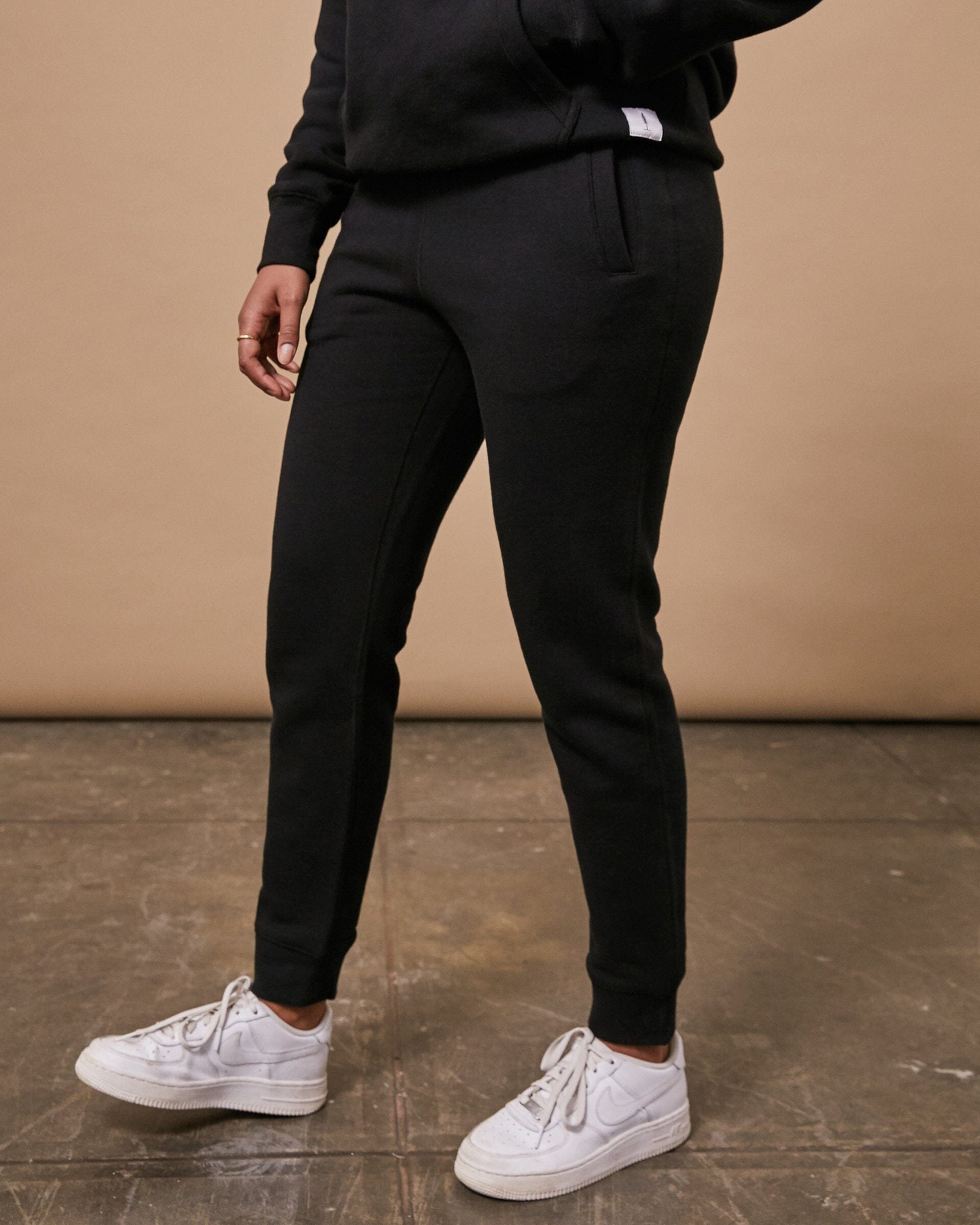 Womens The 400 Sweatpant in Black Side #colour_black