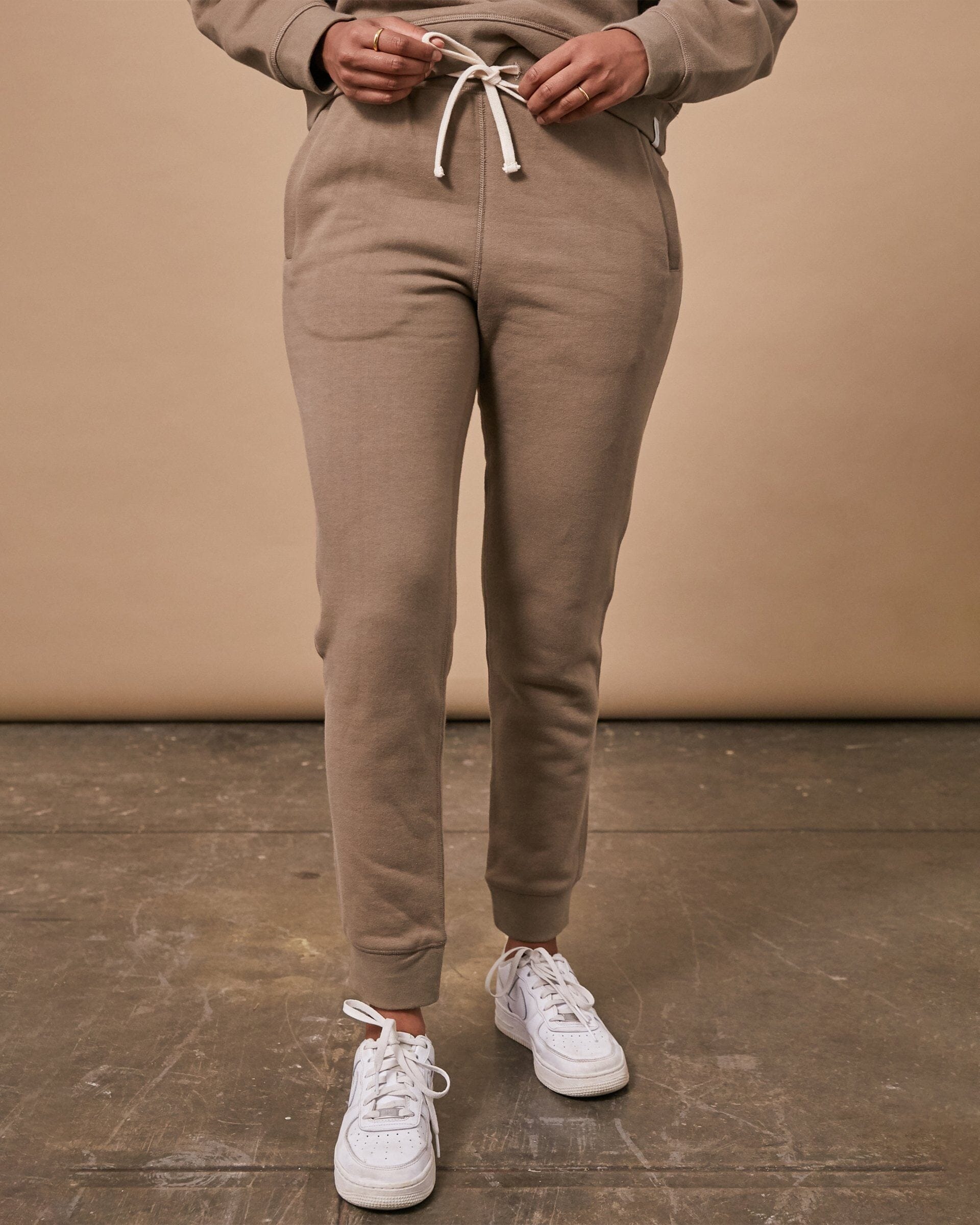 Womens The 400 Sweatpant in Walnut Front 2 #colour_walnut